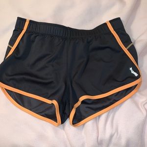 Reebok women’s running shorts XL
